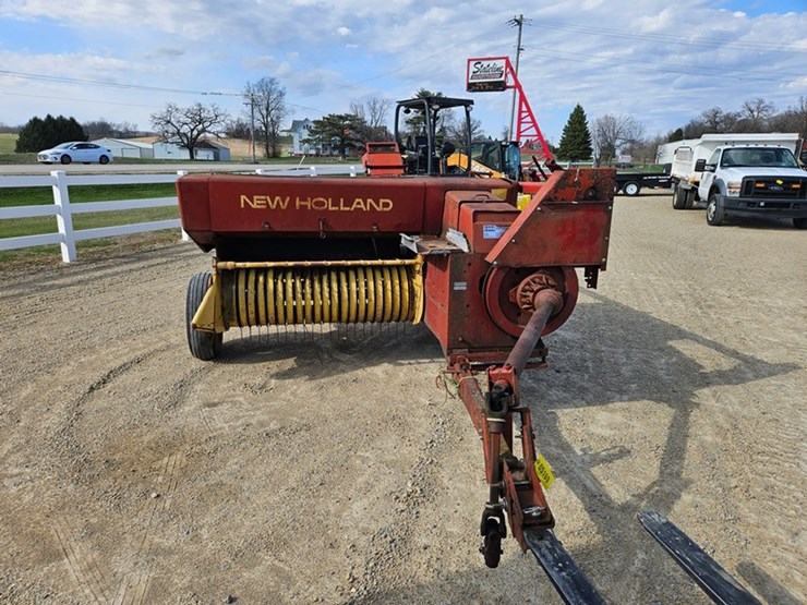 new-holland-276-image-8