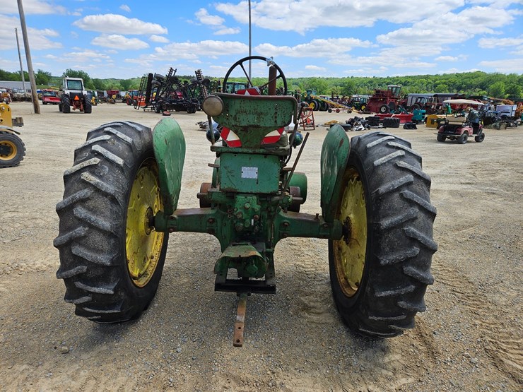 john-deere-70-image-4