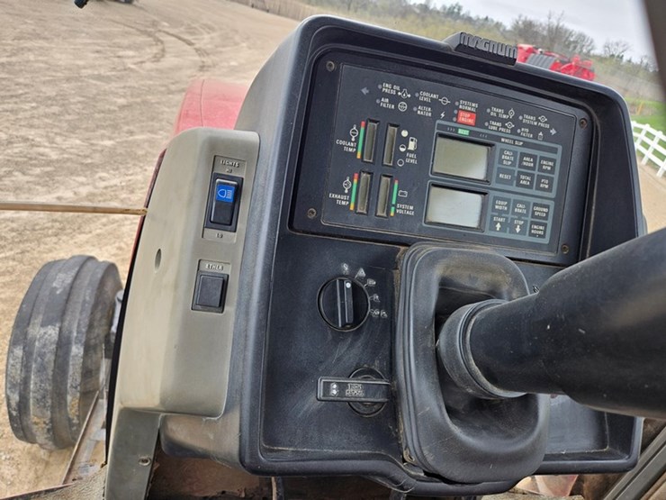 case-ih-7130-image-32