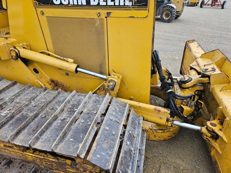 deere-550g-lgp-image-15