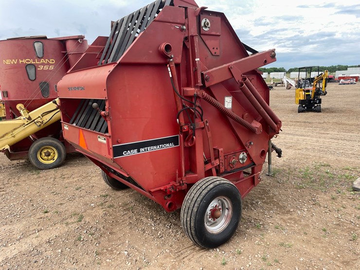 case-ih-8440-image-6