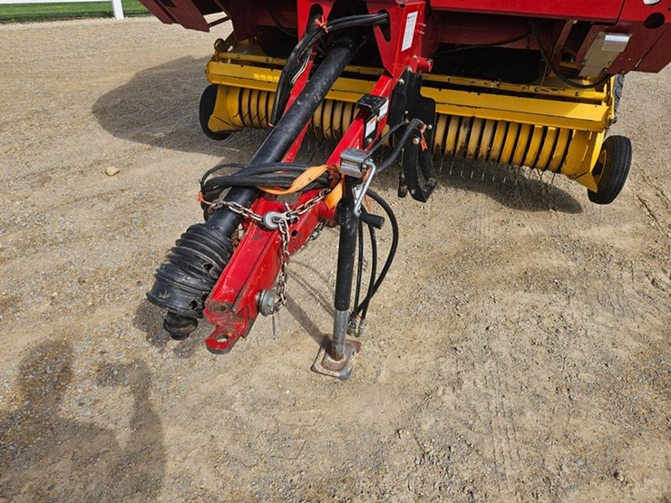 new-holland-br7090-image-9