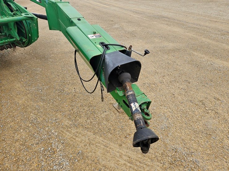 john-deere-820-image-40