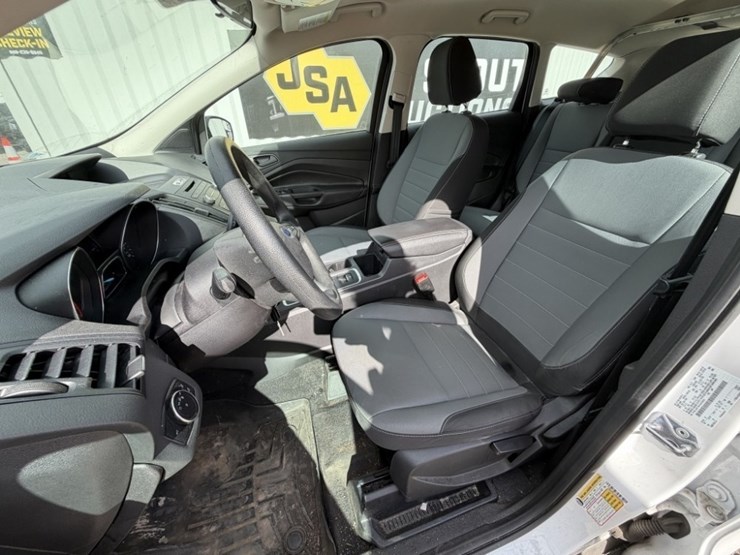 2017-ford-escape-image-23