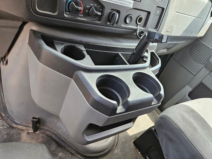 2018-ford-e450-image-27