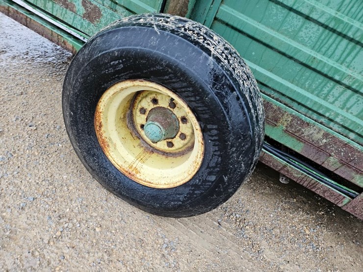 john-deere-100-image-28