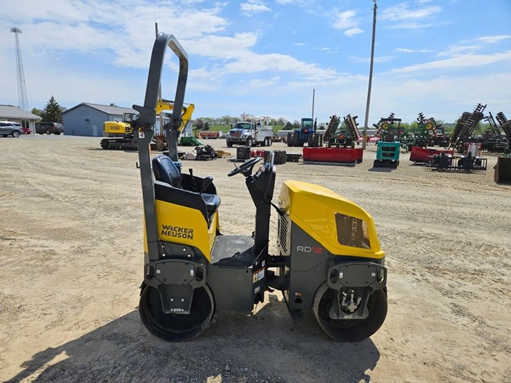 2021-wacker-neuson-rd12a-image-6