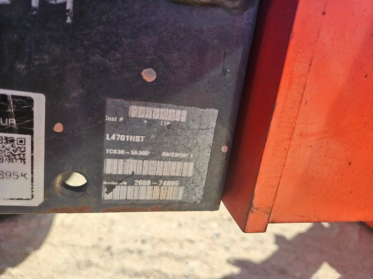 2021-kubota-l4701-image-45