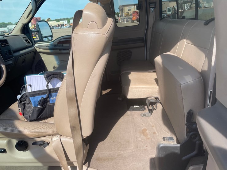 2004-ford-f250-lariat-image-21