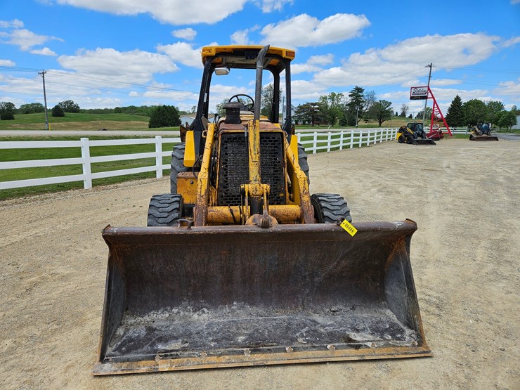 deere-410d-image-8
