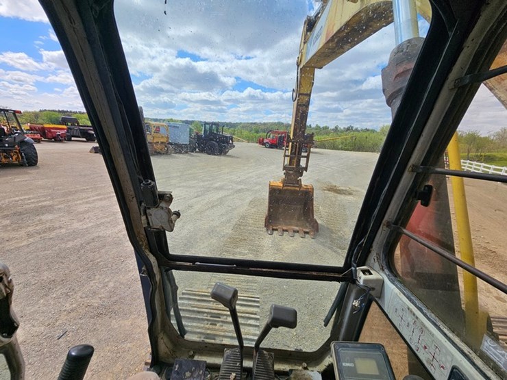 kobelco-sk220-lc-image-61