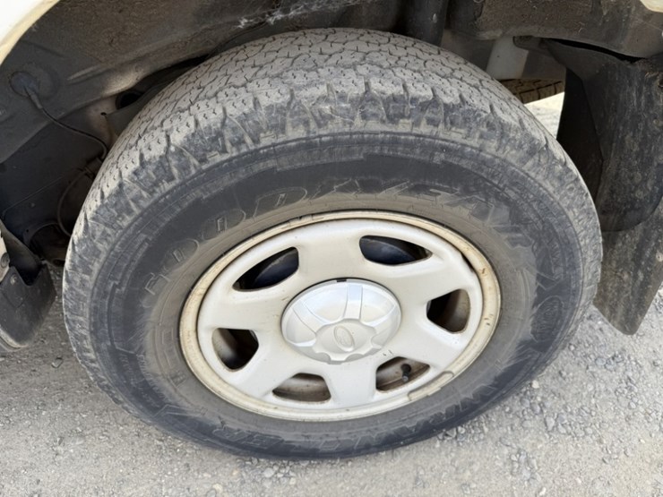 2008-ford-escape-image-17