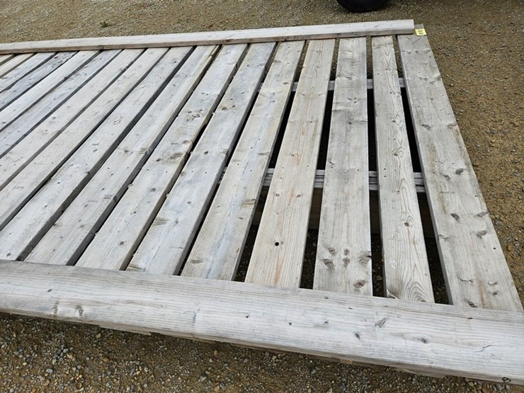 #5198-•-18'5"-shop-built-hay-rack-bed-image-10