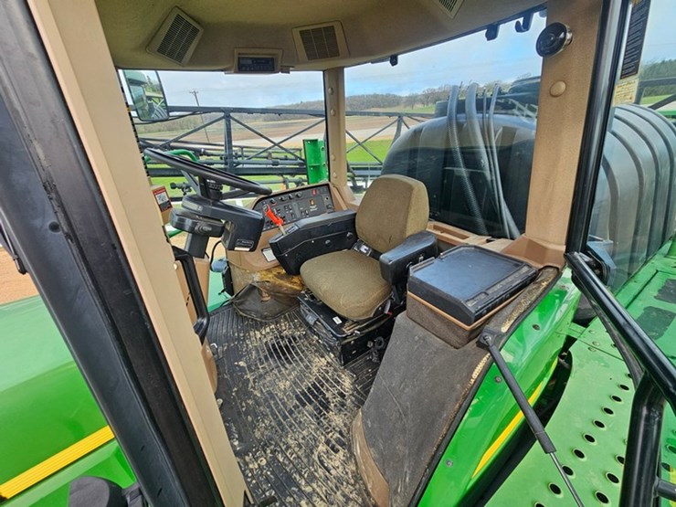 john-deere-4700-image-71