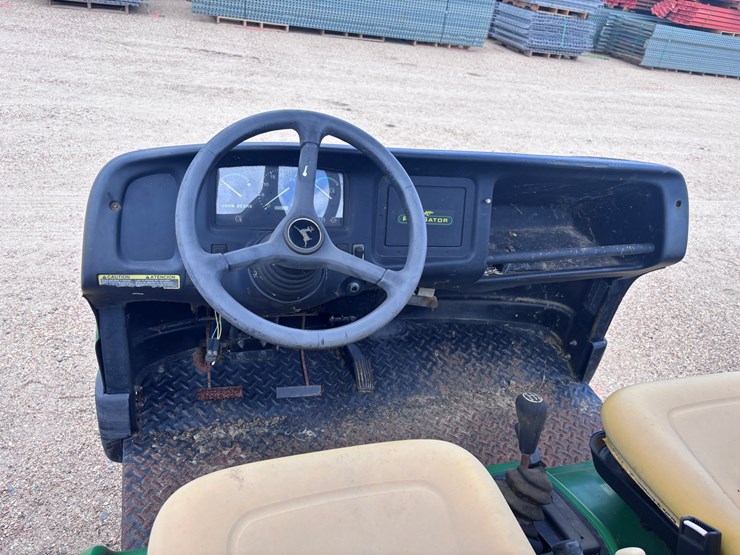 john-deere-gator-image-4