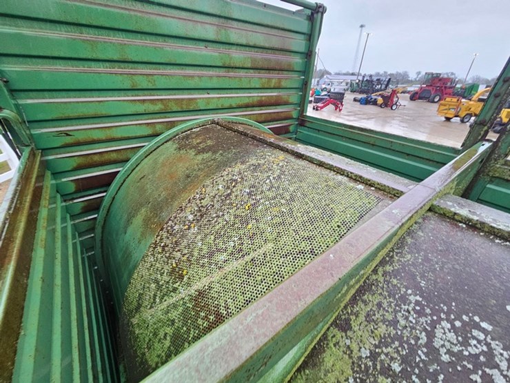 john-deere-100-image-27