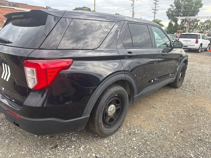#43-•-2021-ford-interceptor-suv-image-8