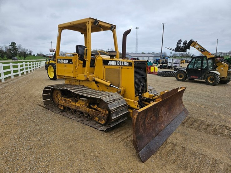 deere-550g-lgp-image-7