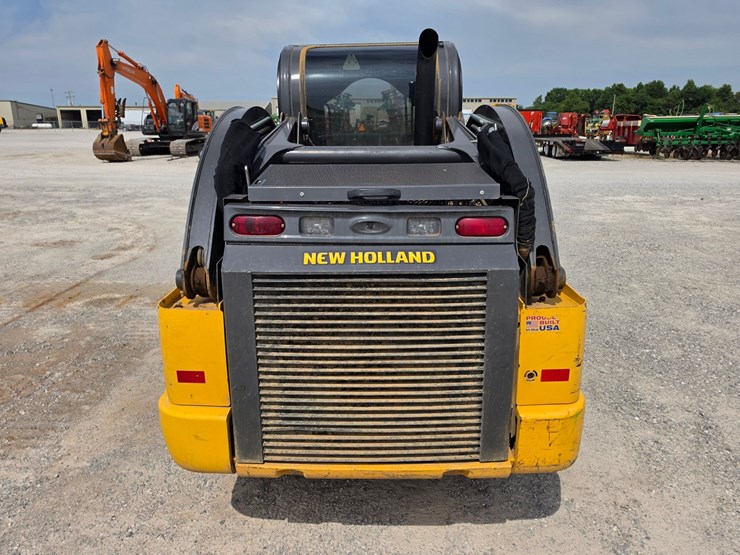 2023-new-holland-c345-image-17
