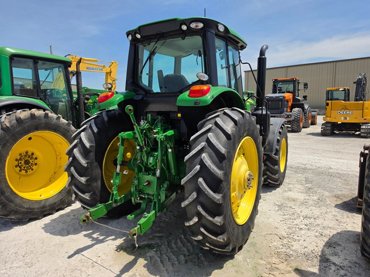 2022-john-deere-6155m-image-6