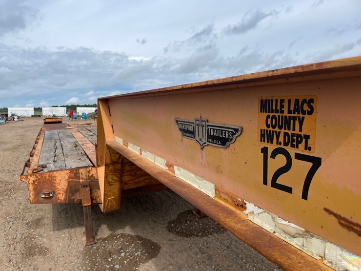 #1222-•-1977-transport-trailers-flatbed-trailer-(has-mn-title)-image-8