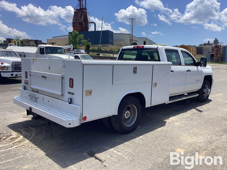 2018-chevrolet-silverado-3500-image-5
