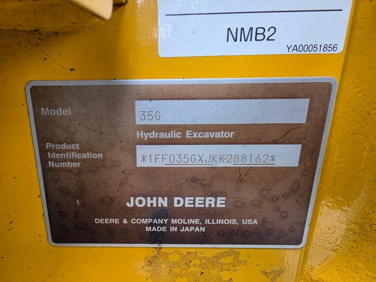 2020-deere-35g-image-19