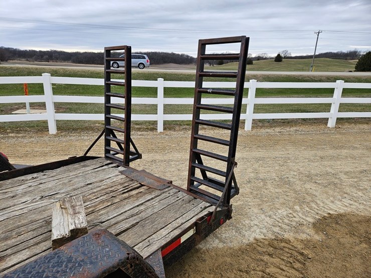 #5066-•-millennium-81"-x-18'-tandem-axle-trailer-image-15