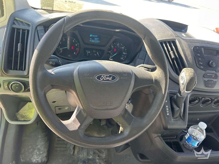 2016-ford-transit-image-11
