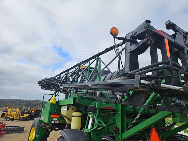 john-deere-4700-image-28