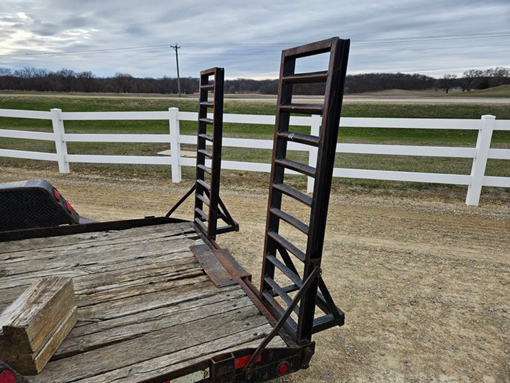 #5066-•-millennium-81"-x-18'-tandem-axle-trailer-image-17