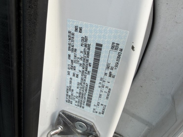 2015-ford-escape-image-9