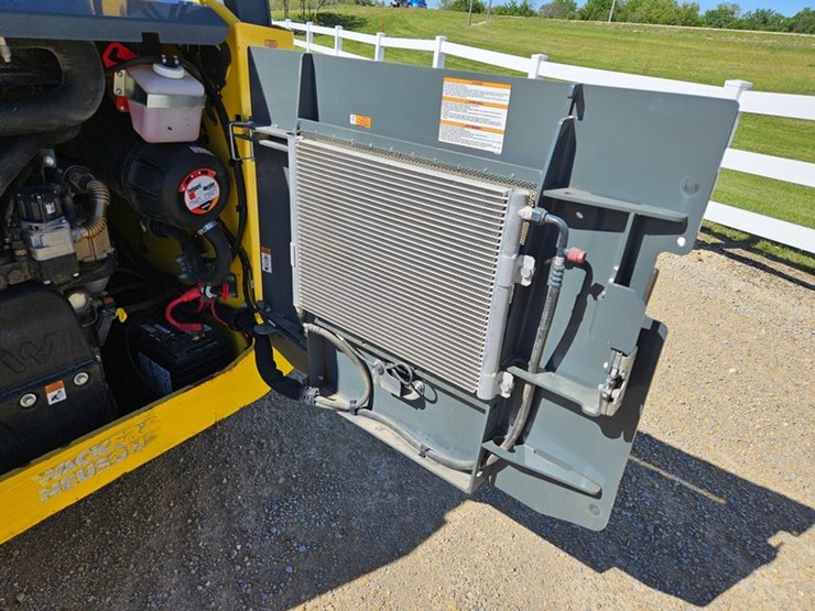 2020-wacker-neuson-st50-image-24