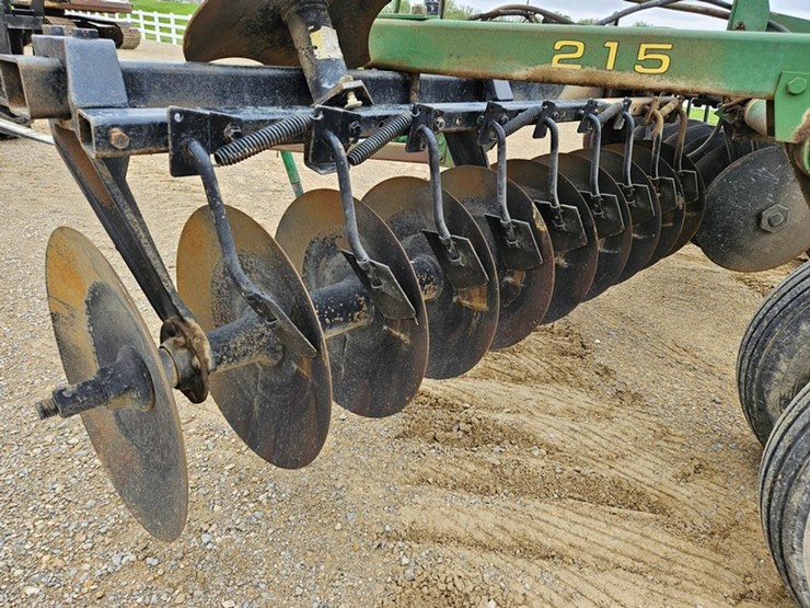 john-deere-215-image-16