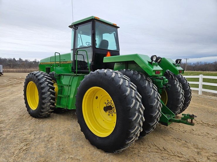 john-deere-8570-image-4