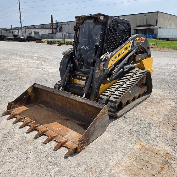 2023 NEW HOLLAND C345