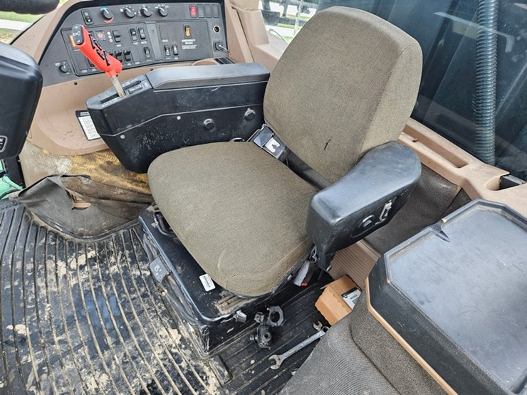 john-deere-4700-image-89