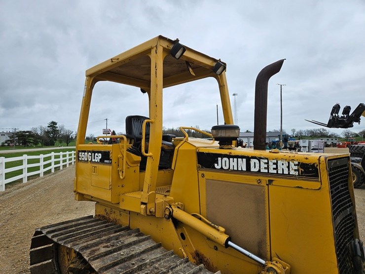 deere-550g-lgp-image-42