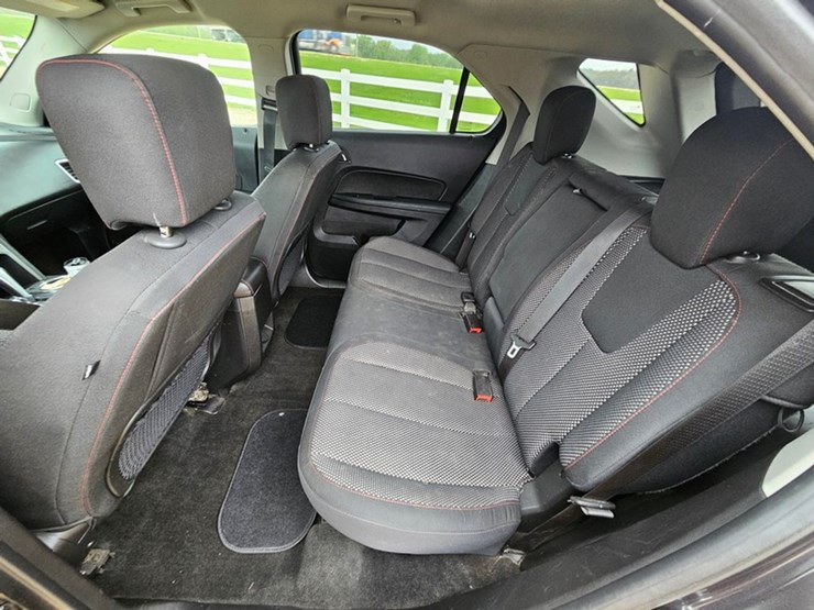 2014-chevrolet-equinox-lt-image-12