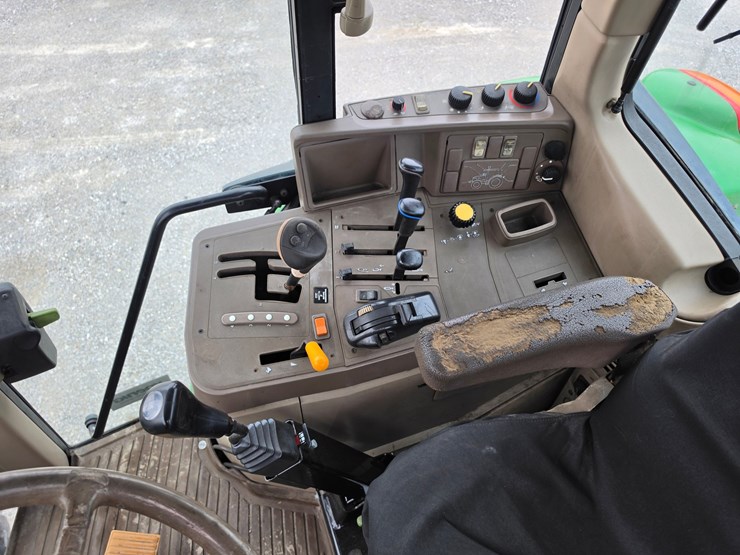 2009-john-deere-6430-image-19