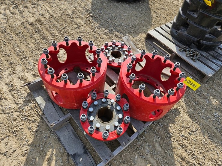 #5060-•-case/ih-dual-wheel-hubs-&-spacers-image-2