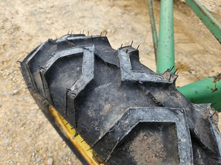 john-deere-660-image-21