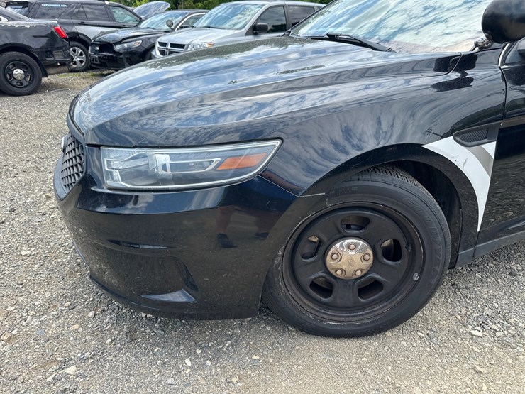 #48-•-2019-ford-interceptor-image-38
