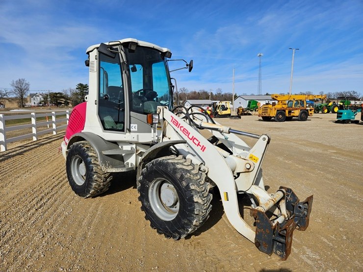 takeuchi-tw65-image-7