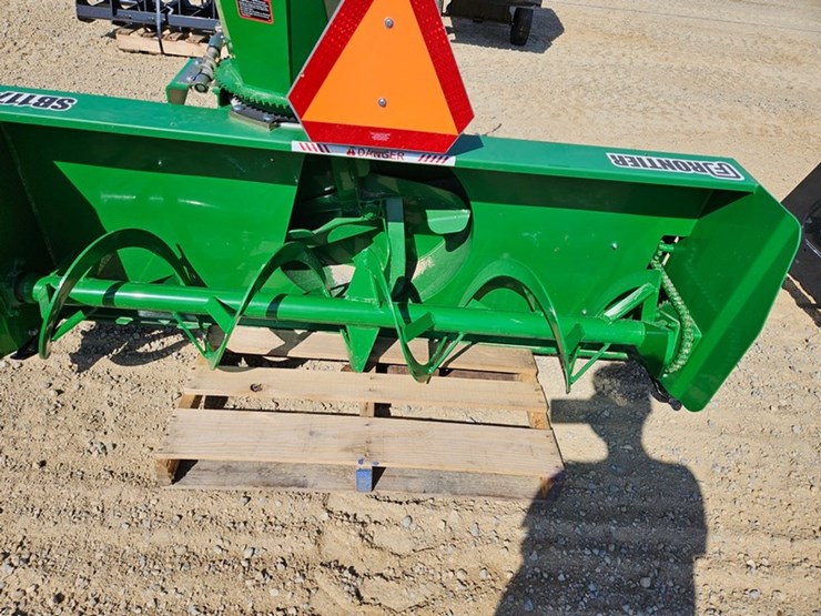 #5191-•-2022-frontier-sb1174-3pt-2-stage-snow-blower-image-9