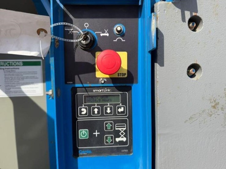 2015-genie-gr-20-electric-personnel-lift-gr1539528-image-16