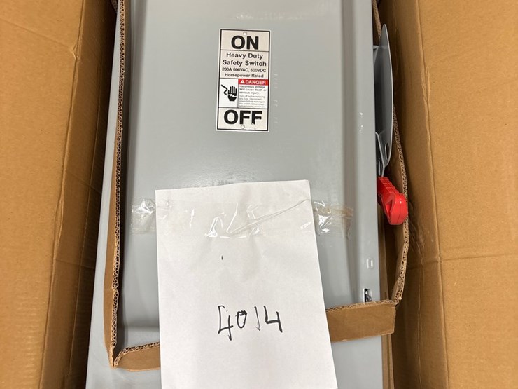 #4014-•-seimens-heavy-duty-safety-switch-image-2