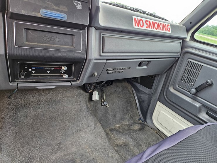 1992-ford-f600-image-39