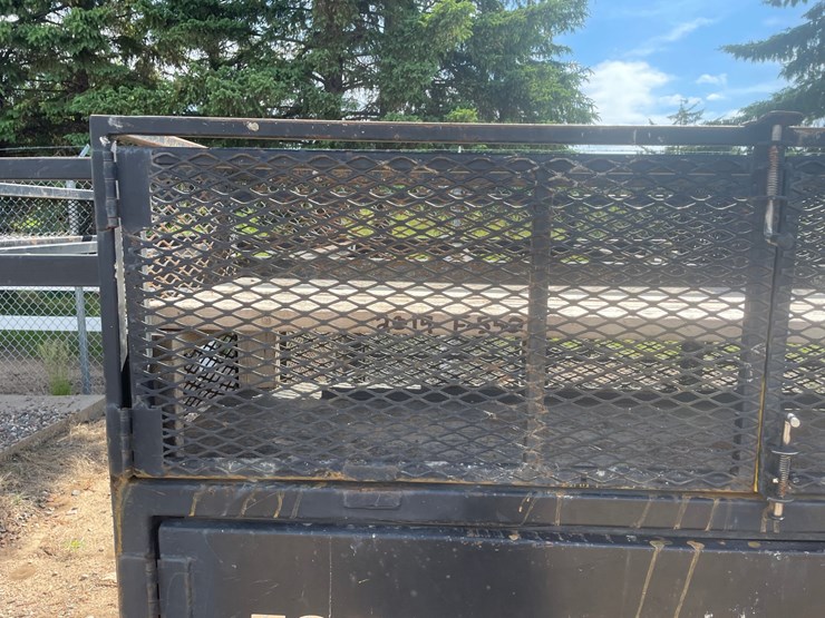 2019-ford-f550-image-15