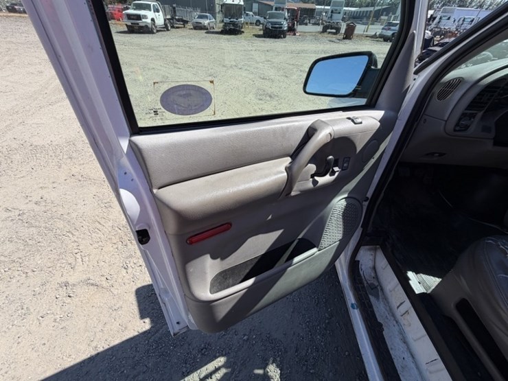 2005-chevrolet-astro-image-25